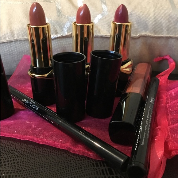 Ready To Wear 6 Piece Lip Set! New - Picture 9 of 12
